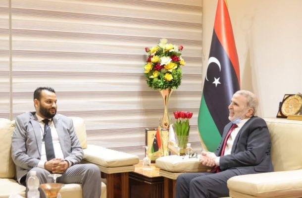 خاص.. التجاري الوطني البيضاء يرد ببيان على ما جاء بخصوص شراءه سيارات