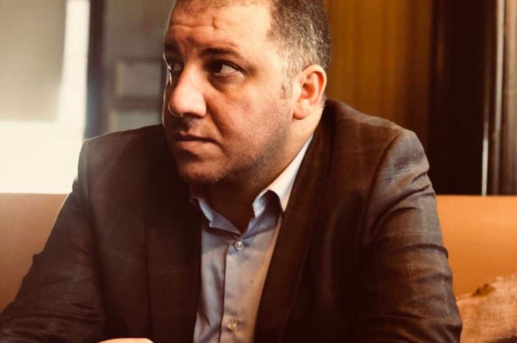 الثني يواصل بحث ملف المواطنين العالقين بالخارج ويتخذ حزمة من الإجراءات