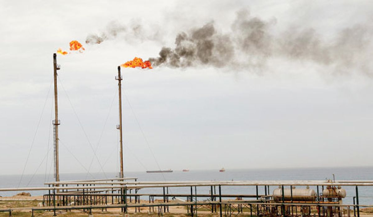 خام برنت يتجاوز 70 دولارا للبرميل بسبب القتال في ليبيا والعقوبات الأمريكية