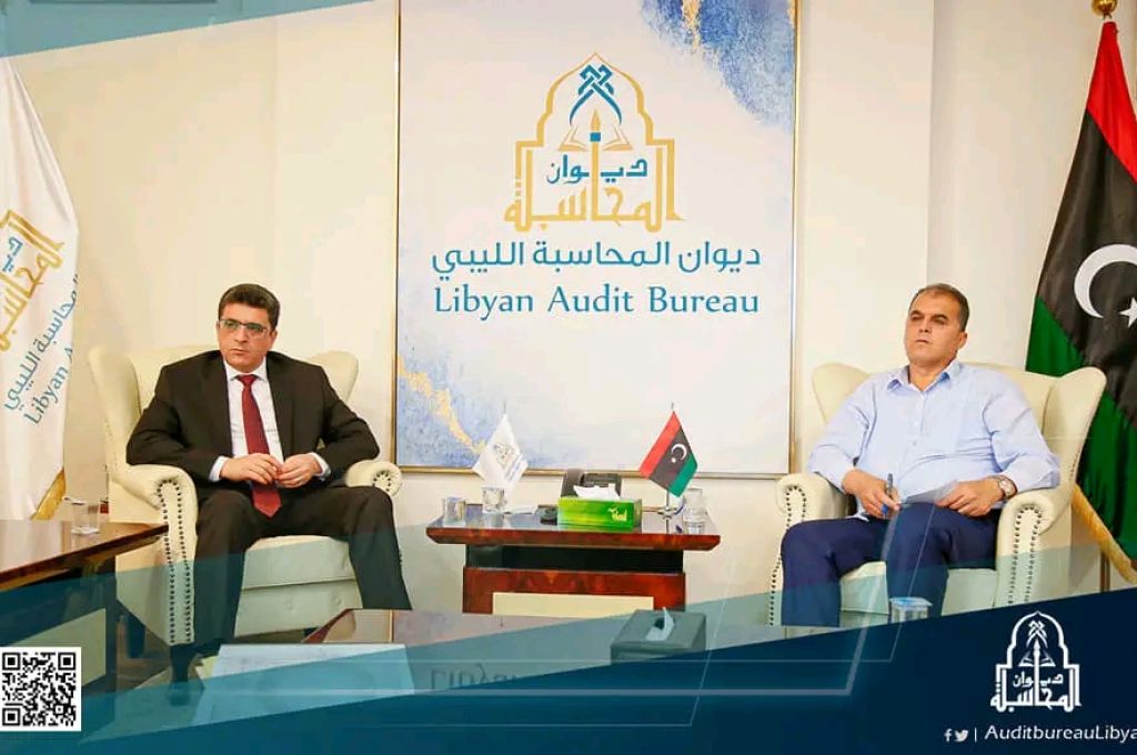 "شكشك" يبحث أعمال صيانة مشروع تنفيذ وتجهيز ملعب طرابلس