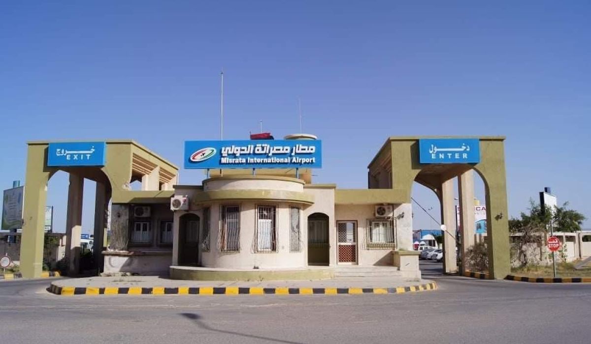 خاص.. رئيس نقابة الشركة الليبية للمناولة يُعدد مطالب موظفي الشركة ويؤكد استمرارية اعتصامهم