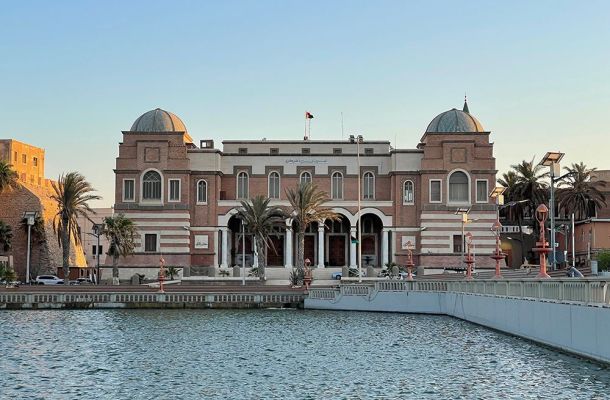مدفوعات مشبوهة جديدة "..أفريكا إنتلجنيس" يكشف عن مصير شركة المتوسط للخدمات النفطية