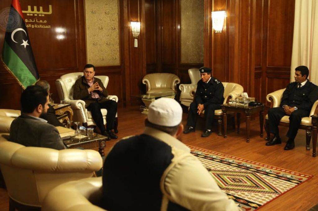 تأمين عمل الشركات الأجنبية للعودة محور اجتماع السراج مع وفد من بلدية جنزور