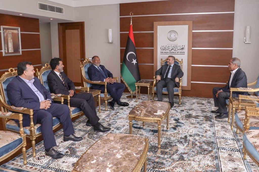 خاص..حسني بي يعلق على ما تداول حيال عدم قبول المركزي فئتي 20-50 من العملة