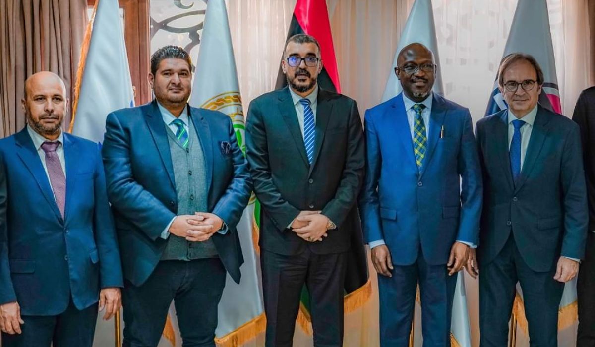 "التومي" يبحث مع وفد بعثة البنك الدولي كيفية وصول المخصصات المالية للبلديات