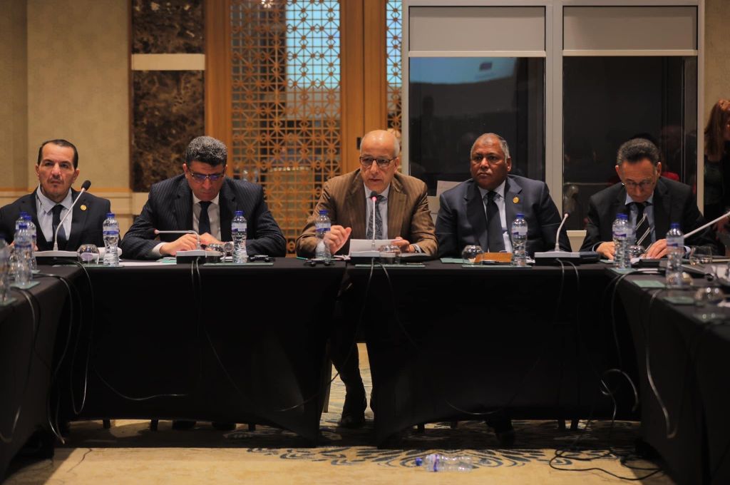 "أبو فناس": عدم فتح اعتمادات مالية للاستيراد أحد أسباب إنخفاض عدد الحاويات المفرغة والمشحونة