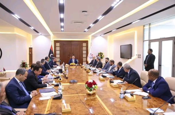 "الدبيبة" يؤكد على ضرورة التركيز على تفعيل المشروعات الزراعية والإهتمام بها