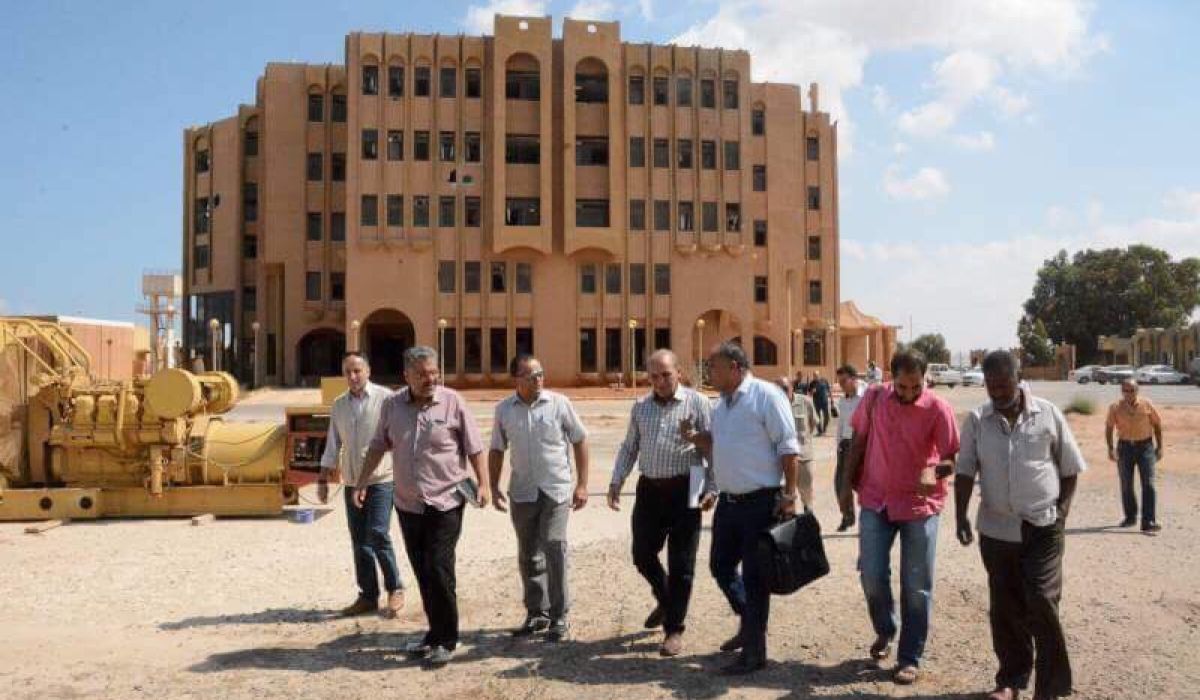 العوكلي في زيارة لشركة الجوف