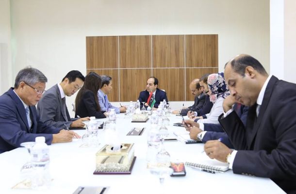 هيئة الرقابة الإدارية تعزز فرص التواصل مع وزارة المالية