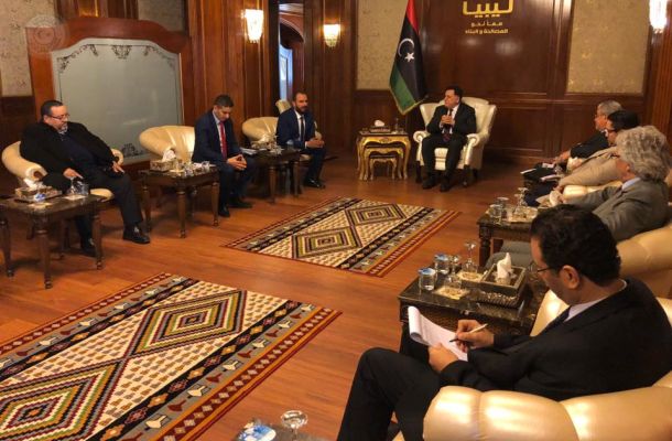 أنوار الخليج المحملة بحوالي 34 مليون لتر من البنزين تصل ميناء طرابلس
