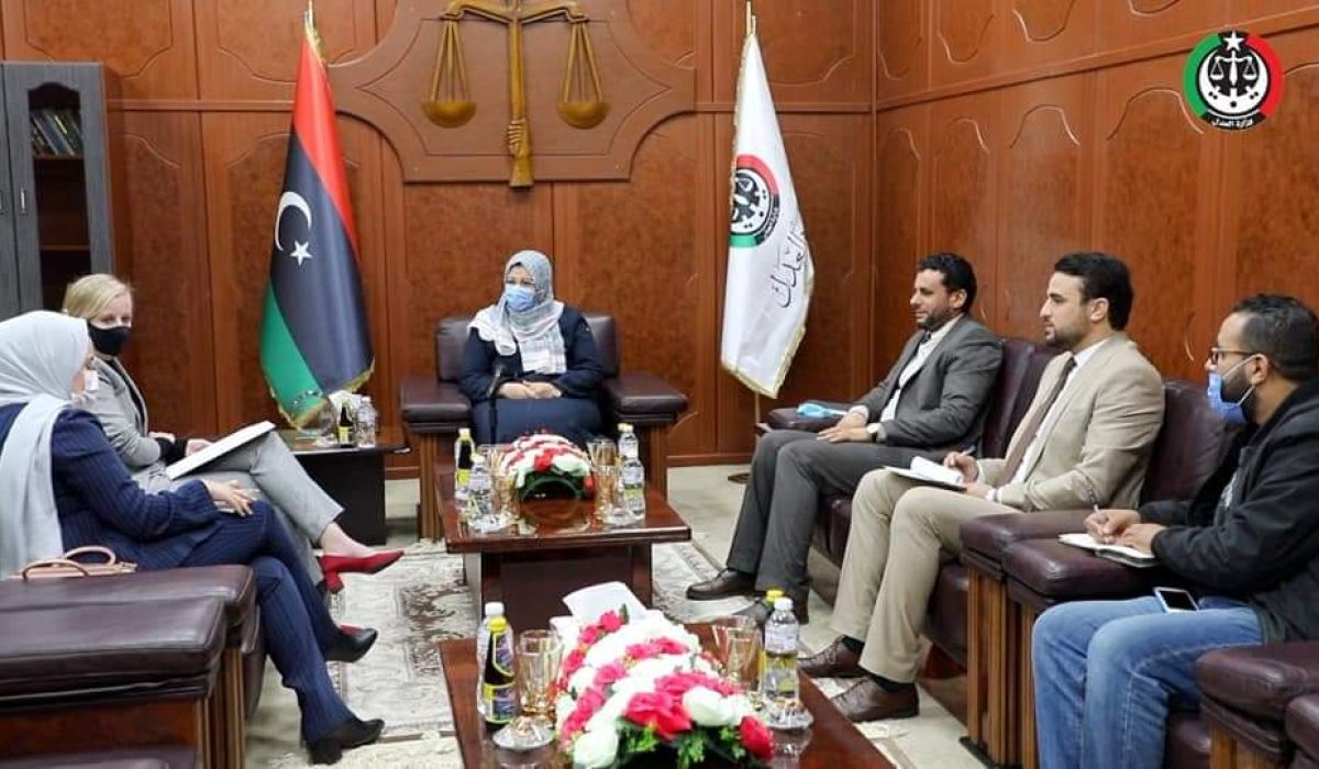 وزيرة العدل تبحث مع نائبة سفير المملكة الهولندية لدى ليبيا سُبل التعاون القائم بين الدولة الليبية والمملكة الهولندية