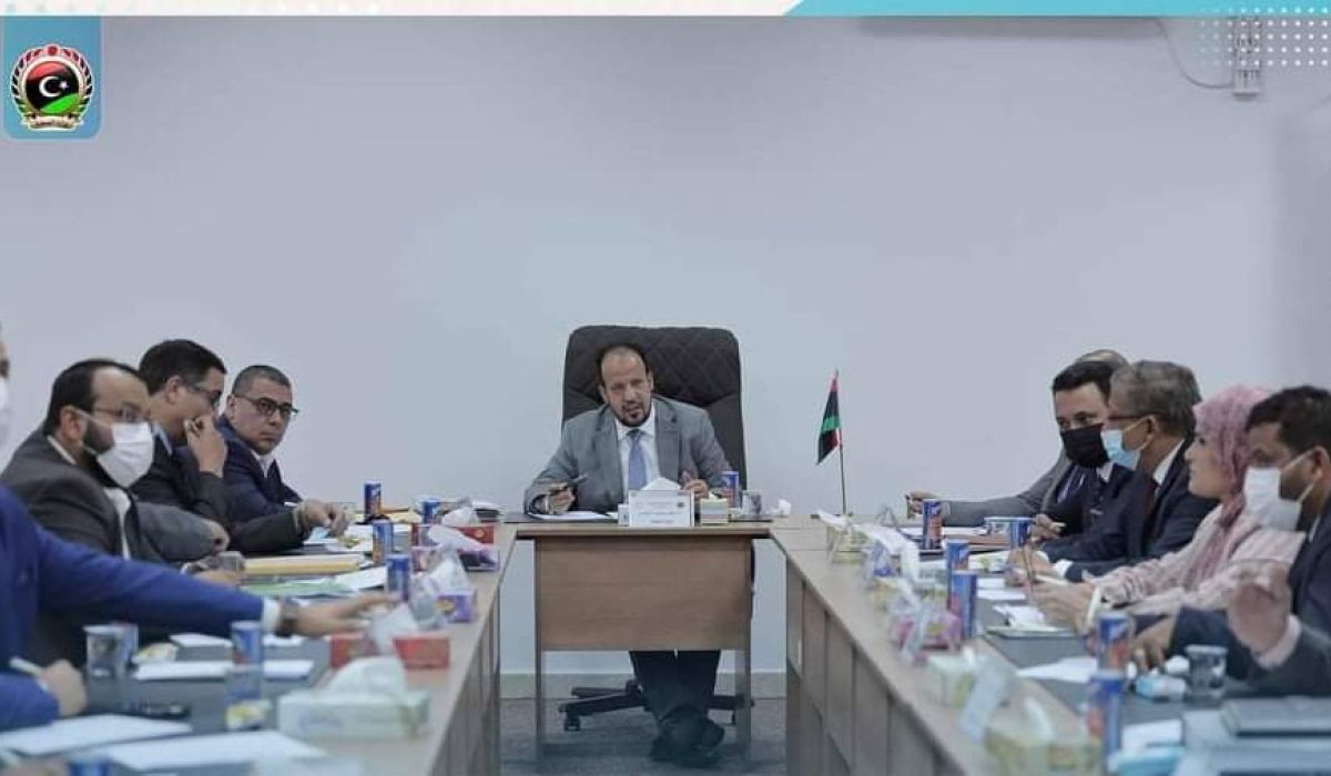 الزناتي يبحث آلية البدء الفعلي في توطين العلاج بالداخل