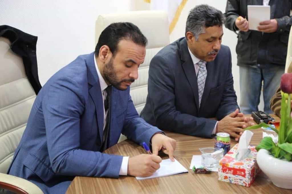 الليبية للمواني فرع الخمس تستقبل رافعتان لاقطتان بحمولة 45 طن
