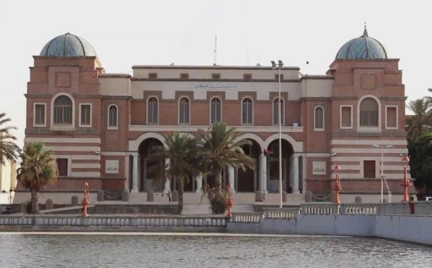 النائب أحمد معيتيق يجتمع مع وزيرا المواصلات والحكم المحلي لتنفيذ مشروع الاقتصاد الوطني