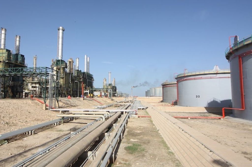 "المسلاتي" يؤكد على ضرورة المتابعة والرقابة من قبل لجنة أزمة الوقود والغاز للمحطات التابعة لشركات التوزيع