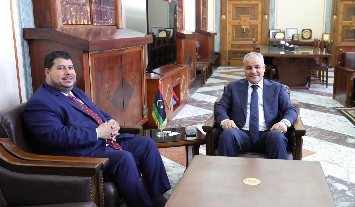 المركزي ومؤسسة النفط يناقشان الاستفادة من ارتفاع مستوى اسعار النفط، وتوفير السيولة للدولة وضمان انسياب الإيرادات