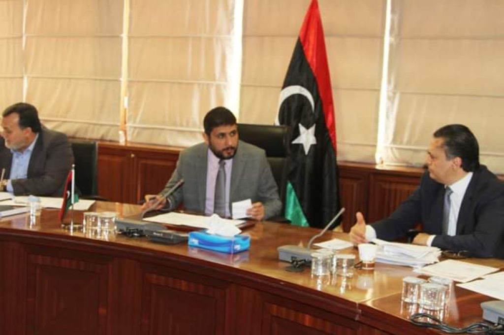 الدولار يواصل ارتفاعه بالسوق الموازي