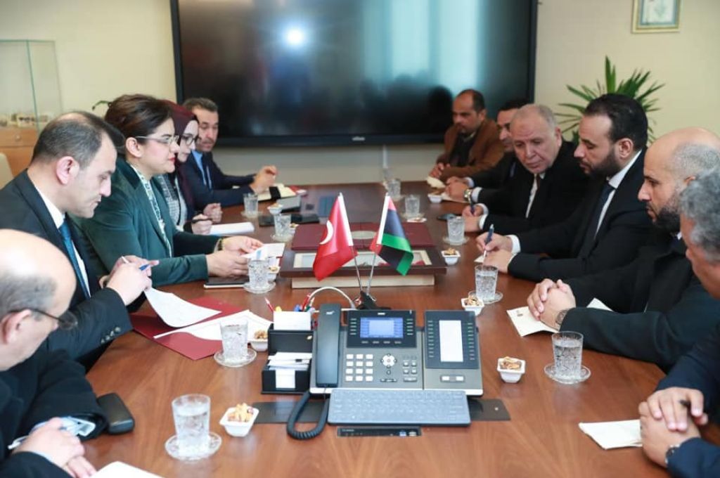 "كعبار" يرد على شكشك ويطالبه بالصمت على المخالفات بالبنك الخارجي