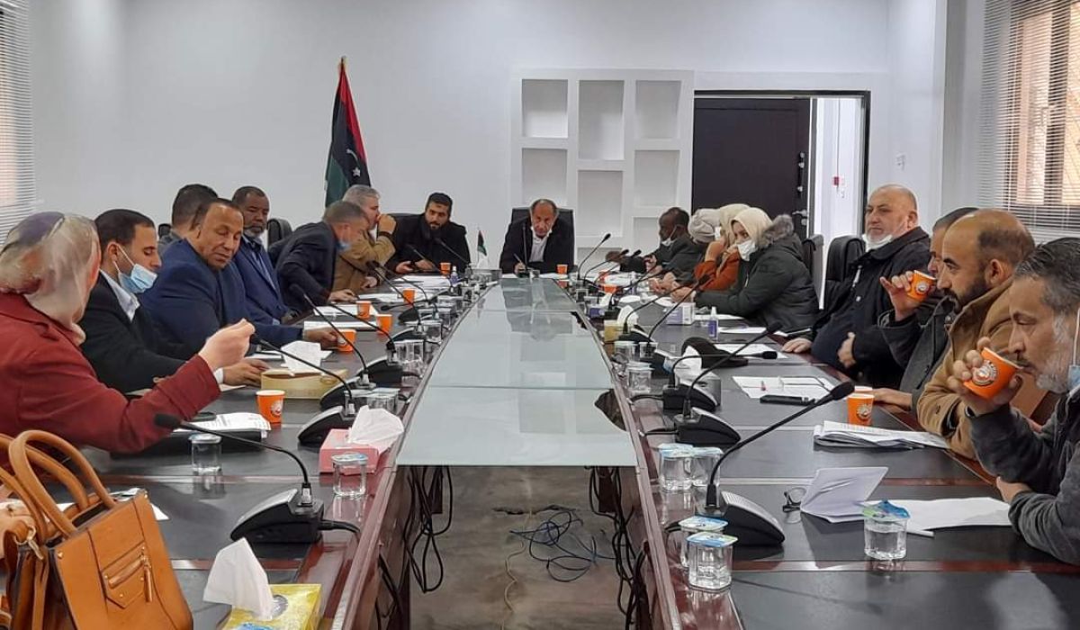 لجنة إدارة جهاز الامداد الطبي تناقش آخر مستجدات العمل الفني من حيث التورد وبنود الإمداد الطبي بمخازن الإدارة العامة للجهاز