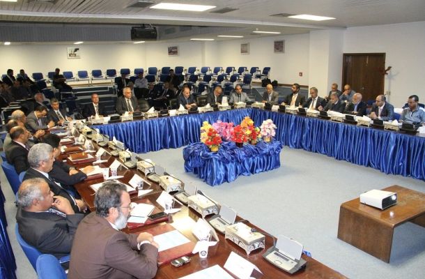 المؤقتة تستجيب لضغط المعلمين وتصرف علاوة التدريس ببعض المناطق