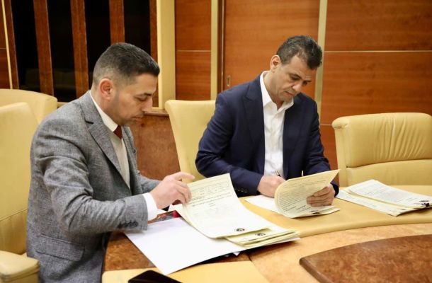 خاص.. فريق السيولة يفصح لصدى عن تسليم 10 مليون لفروع الوحدة بالجبل الغربي