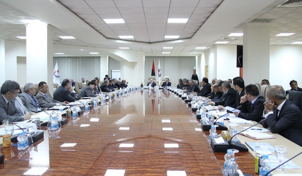 شركة اكاكوس تبدا في مشروع الخطة الامنية وبرامج تدريبية للعاملين في الحقول