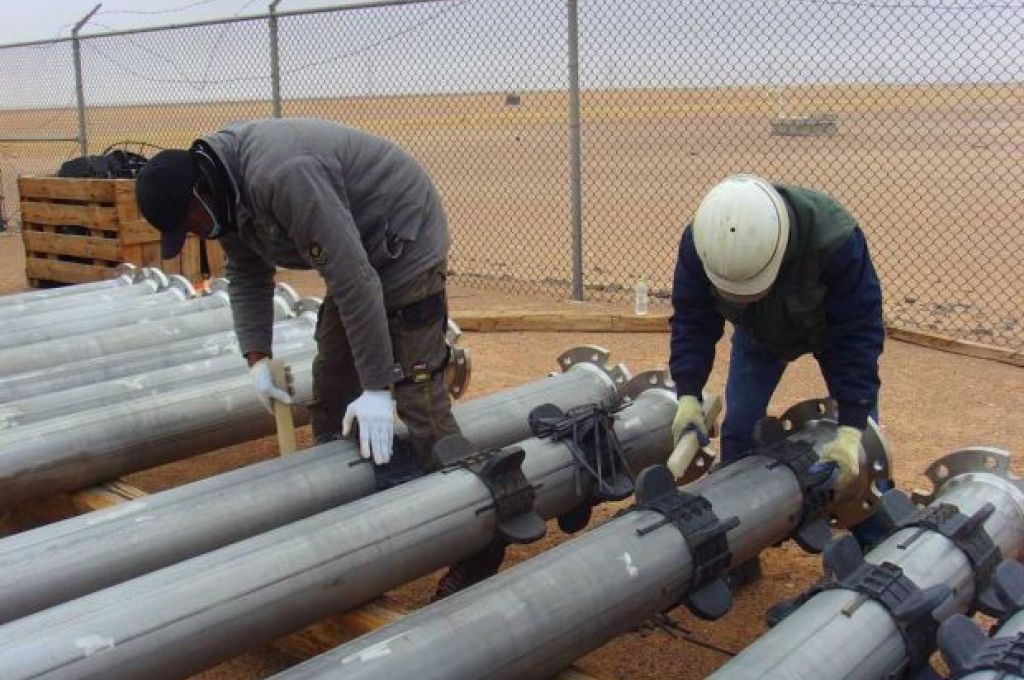 ليبيانا تقوم بحملة صيانة في زوارة وتجتمع مع عميده