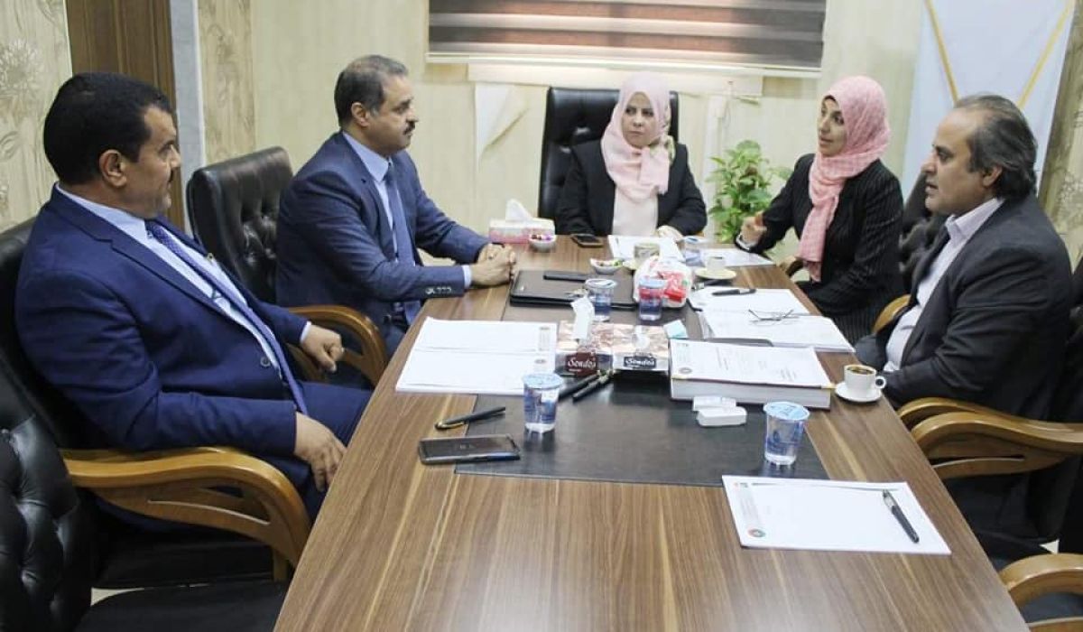 بلدية ترهونة تناقش مع الحكومة المؤقتة كيفية تفعيل عدد من المشاريع وملف النازحين