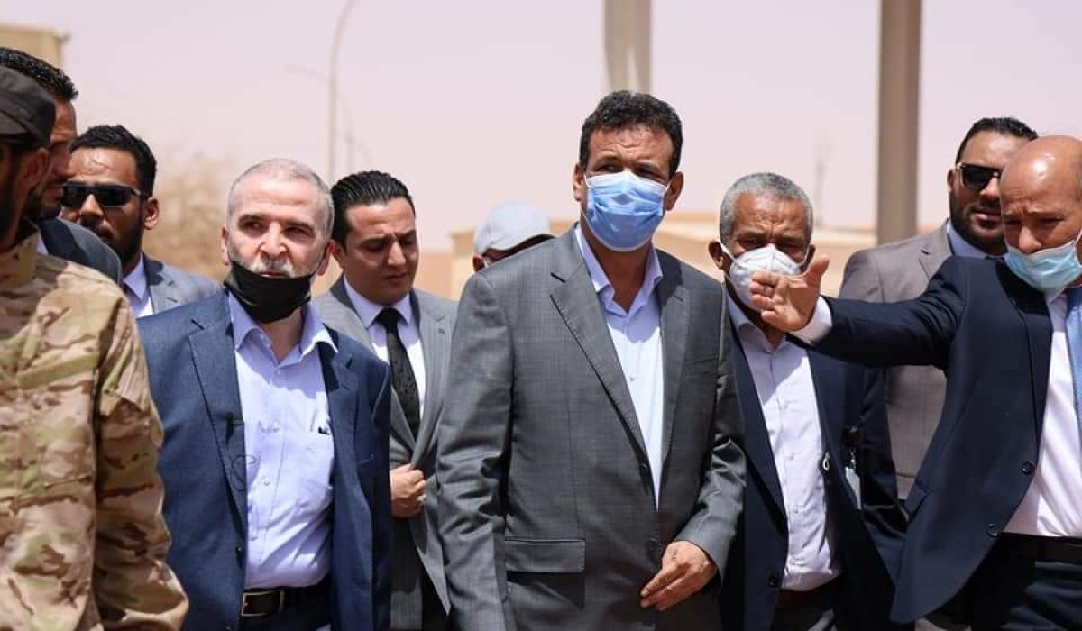 خلال زيارته إلى مستودع سبها النفطي… صنع الله يؤكد على استمرار وصول الوقود