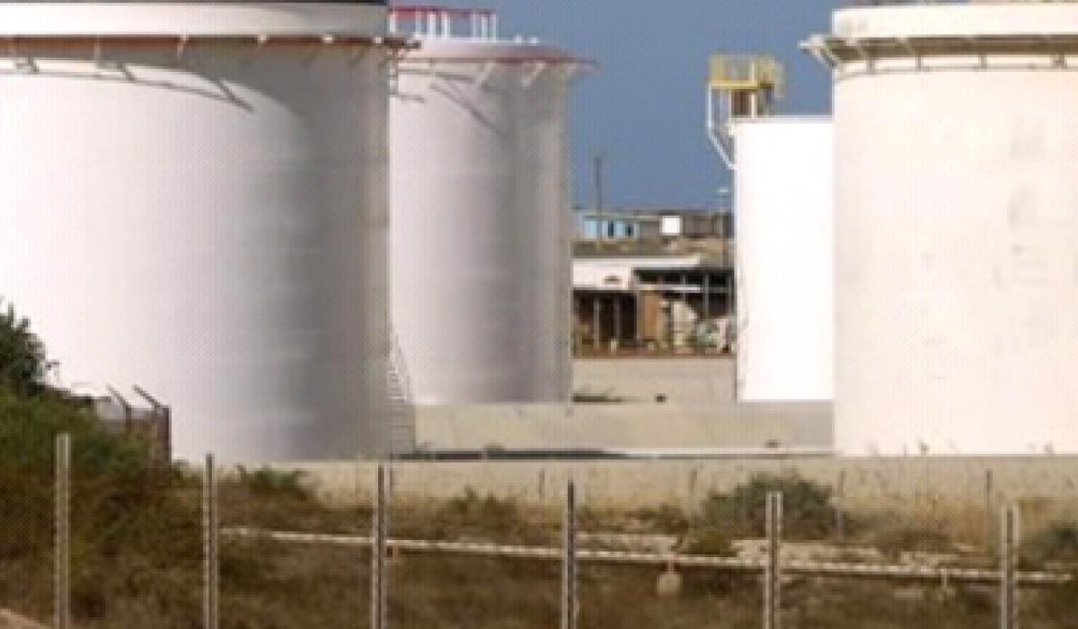 أويل برايس: يمكن أن تكون صفقة النفط الليبي محفز هبوطي خطير لأسواق النفط الخام