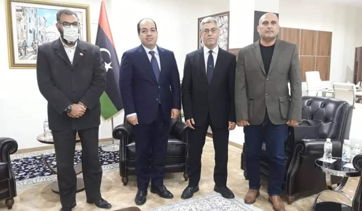 معيتيق يبحث مع شركة "الحديد والصلب" أزمة الطاقة ومسألة الديون والاستثمارات