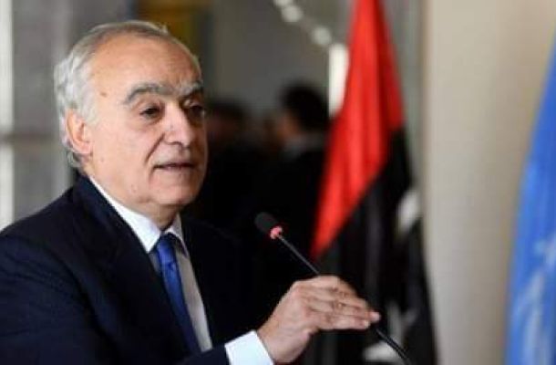 تكليف مدير جديد لمركز الرقابة على الأغذية والأدوية