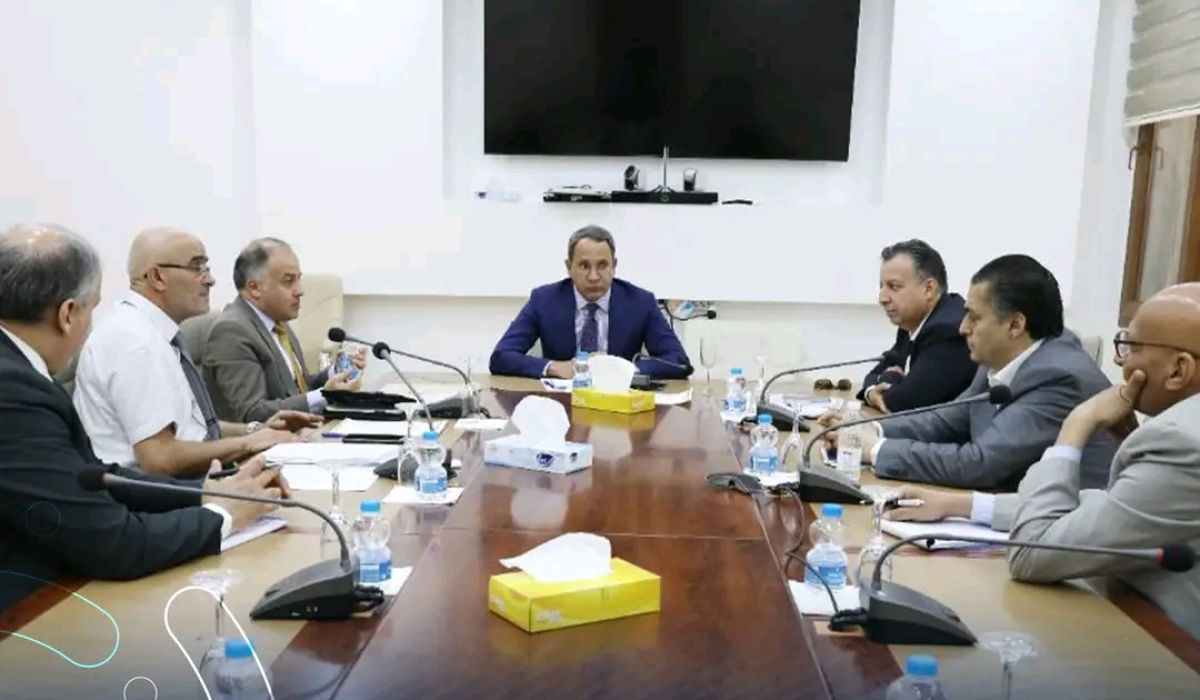 رئيس صندوق التأمين الصحي يؤكد استمرار إصدار بطاقات التأمين الصحي للمتقاعدين