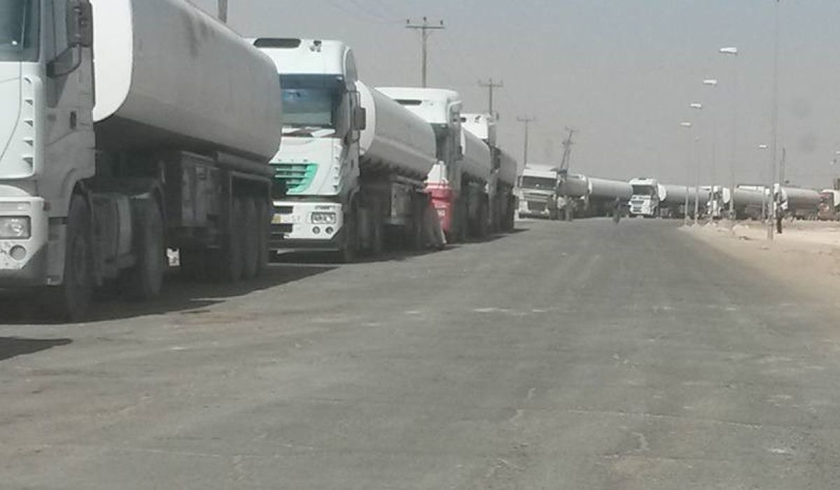 قافلة تحمل 4 مليون لتر من وقود البنزين و80 ألف طن من غاز الطهي في طريقها لفزان