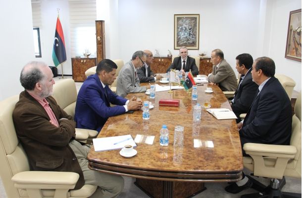 صنع الله يجتمع مع إدارة شركة رأس لانوف لتصنيع النفط والغاز