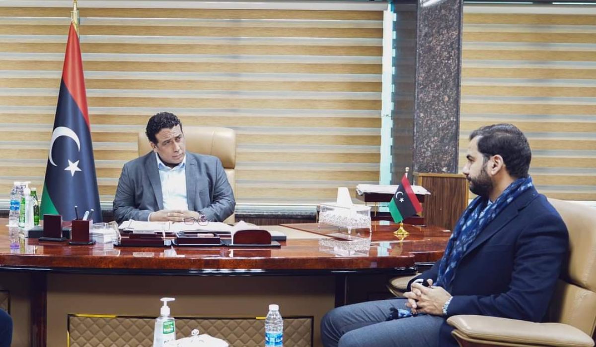 خلال اجتماعه مع رئيس المجلس الرئاسي.. "السائح" يؤكد على استعداد المركز لتعزيز الحماية الصحية للمواطنين