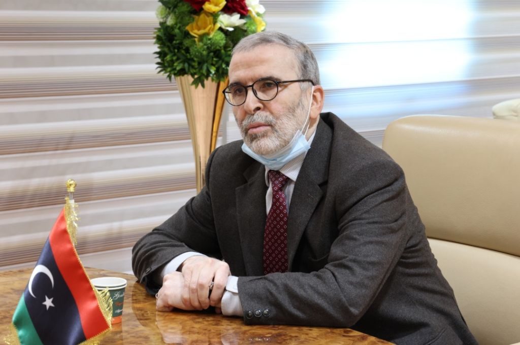 "صنع الله" يجتمع بالمبعوث التجاري لرئيس الوزراء البريطاني