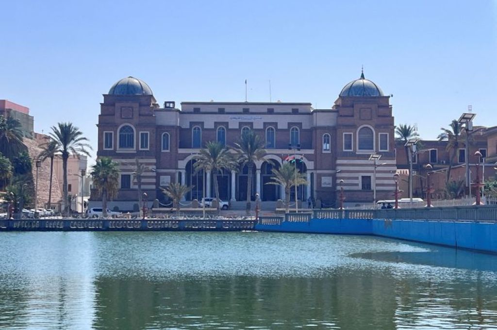 خاص.. "مراجع غيث" لصدى: تهديد مبطن وجهه الكبير وحديثه عن النفط مقابل الغذاء تهويل لا مبرر