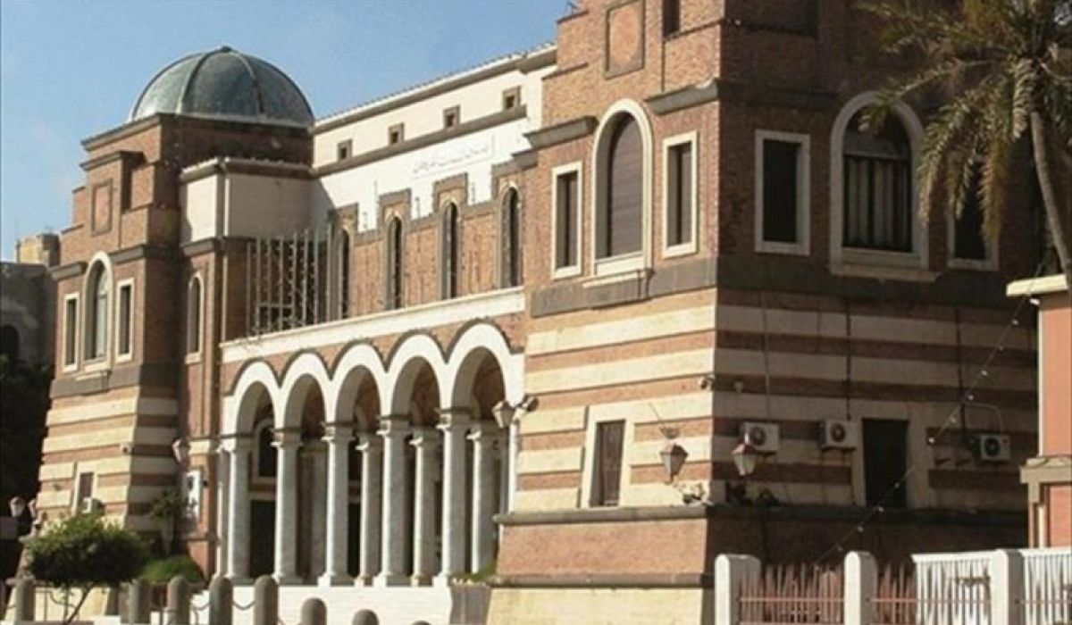 المصرف المركزي يقرر إيقاف العمل بمنظومة 10 آلاف دولار ومخصصات أرباب الأسر مؤقتا