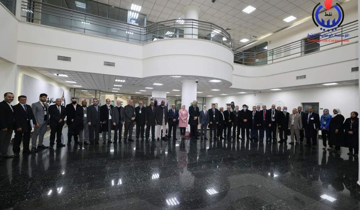 "صنع الله" يحث إدارة شركة زلاف على وضع خطة تطوير شاملة لضمان استمرارية الإنتاج