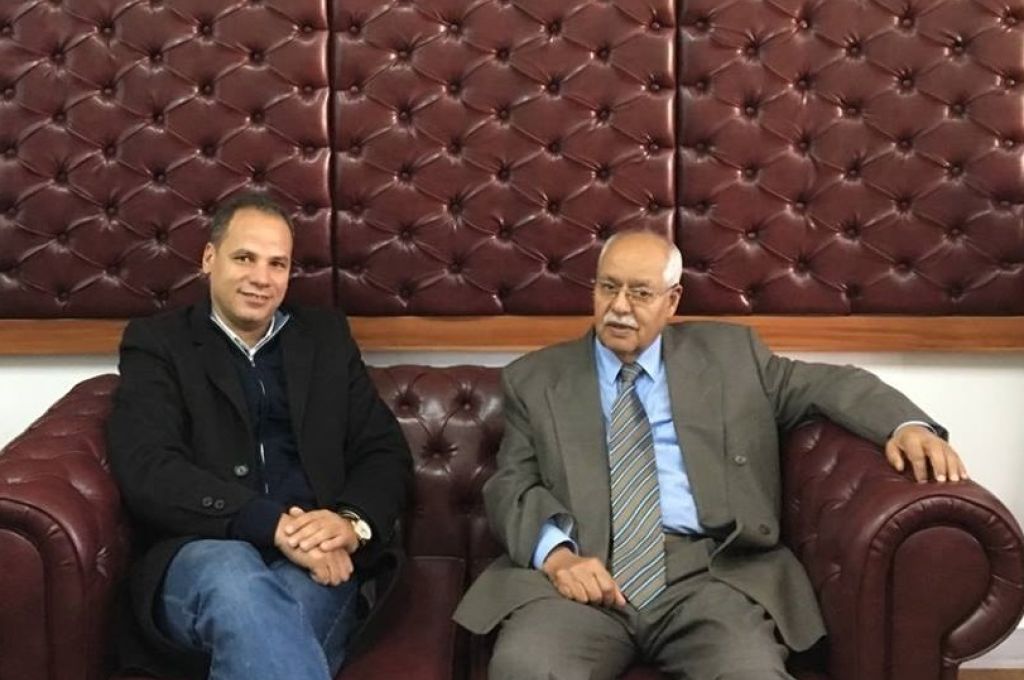 وزير المواصلات يناقش الأضرار بمطار معيتيقة الدولي