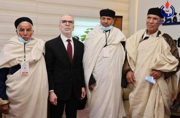 "المؤسسة" توضح سبب توقف صادارت في بعض الموانئ النفطية