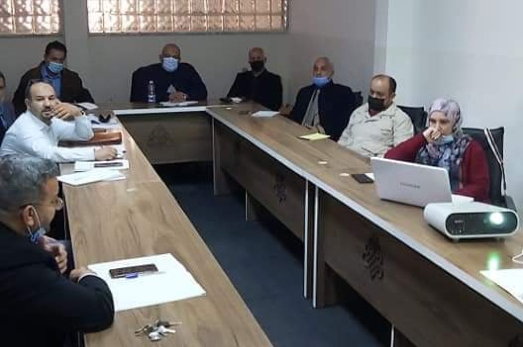 نقابة المعلمين: عودة الدراسة مرتبطة بتطبيق قانون زيادة المرتبات