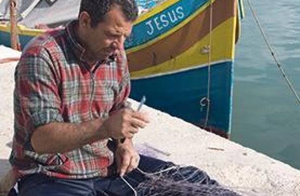 ليبيا للاتصالات والتقنية تنفي تغيير أسعار خدماتها