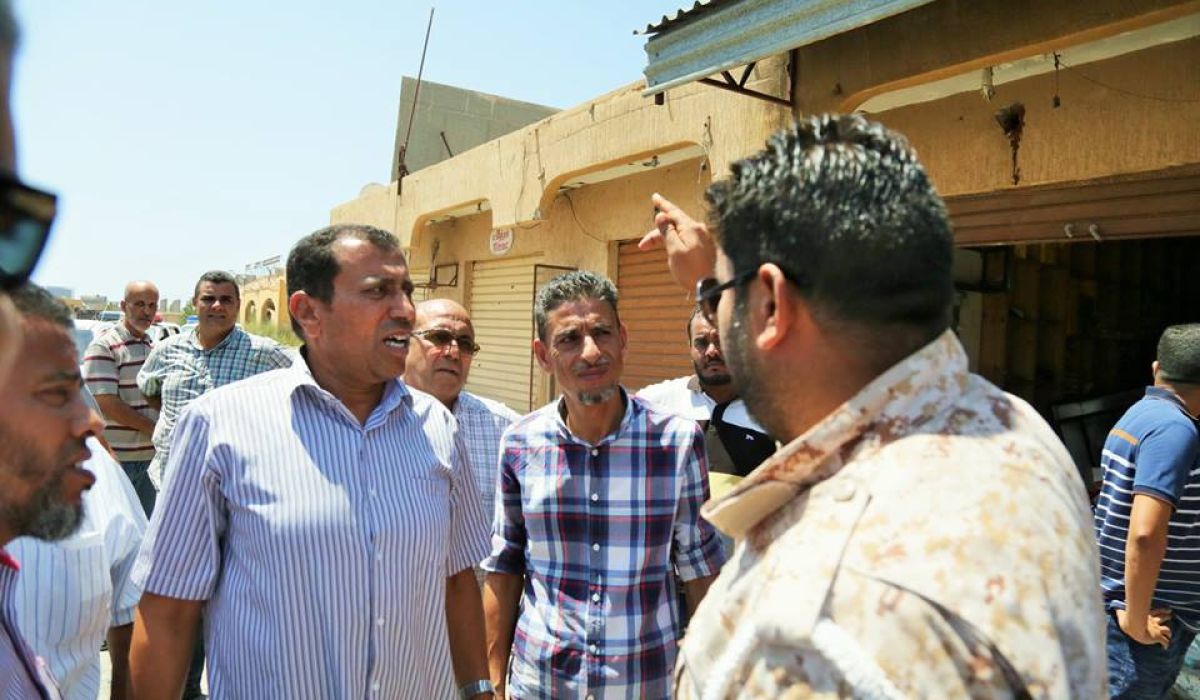 بلدية بنغازي تقوم بتسليم المجمع التجاري (سوق العرب ) و(سوق الحديقة ) إلى منتفعيهما