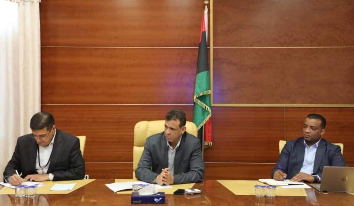 "أبوجناح" يبحث مع السفير دولة فلسطين سُبُل تعزيز التعاون المُشترَك في مجال الصحة والدواء