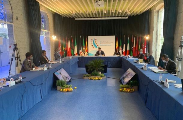 رداً على قرار الحكومة بتنفيذ علاوة هيئة أعضاء التدريس .. النقابة ترد : لسنا على علم بمدى صحة القرار ولا رجوع عن الإضراب حتى تحقيق المطالب