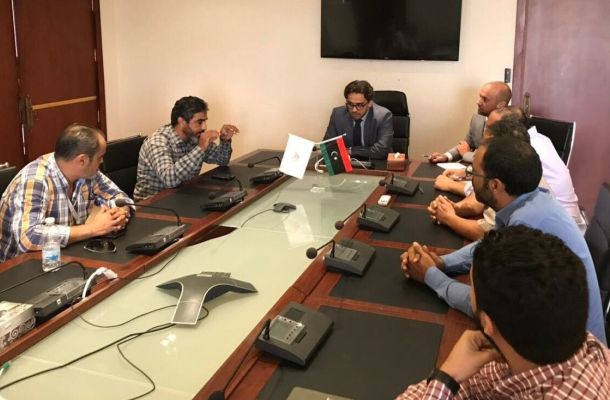 صنع الله يناقش مع اتحاد الصناعة الليبية كيفية تزويد المصانع التابعة للاتحاد بالمشتقات النفطية
