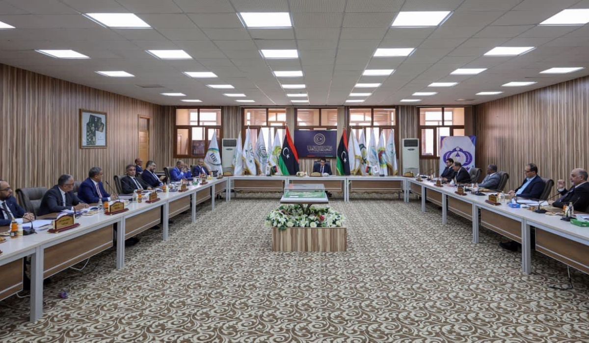 "المنفي" يفصح عن جديد عمل اللجنة المالية العليا.. ويوجه دعوة للمركزي والوزارات