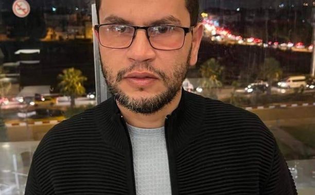 خاص.. القماطي: رفع الدولار الجمركي سيزيد الضغوط المعيشية ويُحمّل المواطن كلفة الاختلالات الاقتصادية